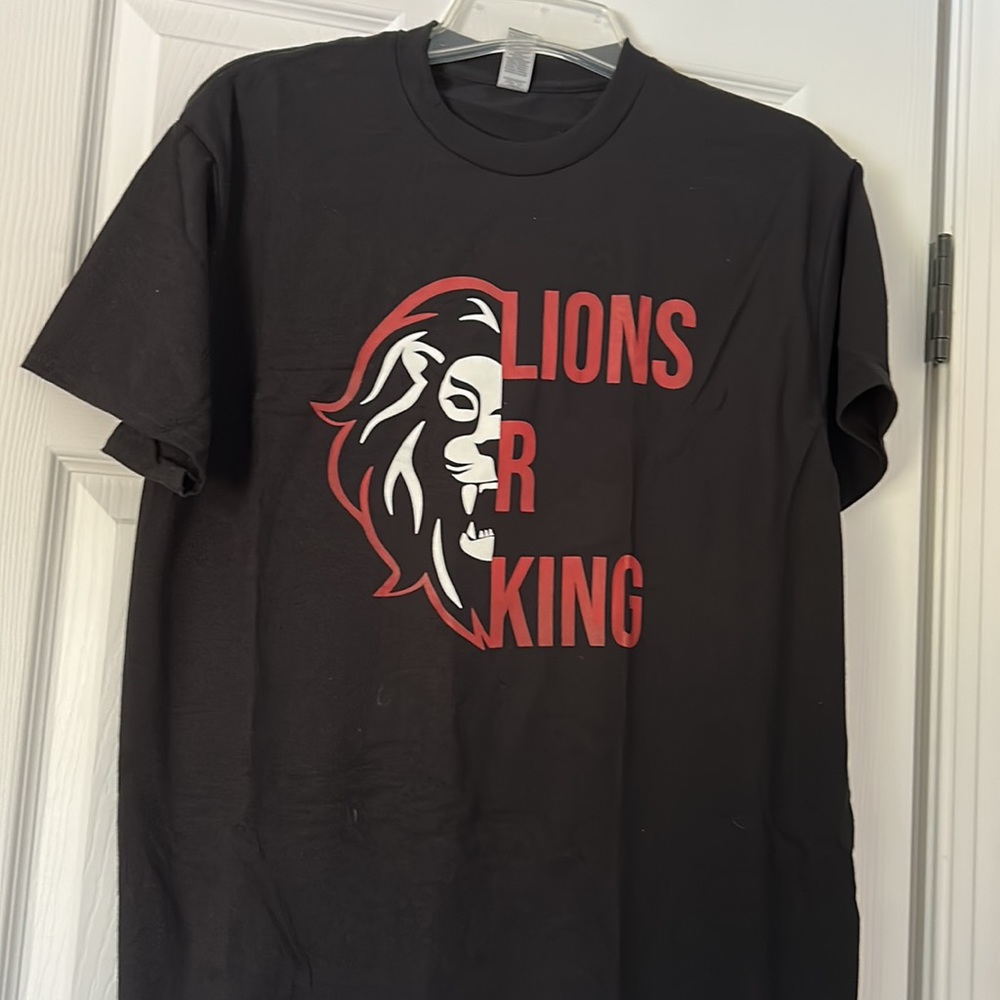 ⚾️LIONS R KING T-SHIRT⚾️ - Picture 2 of 3